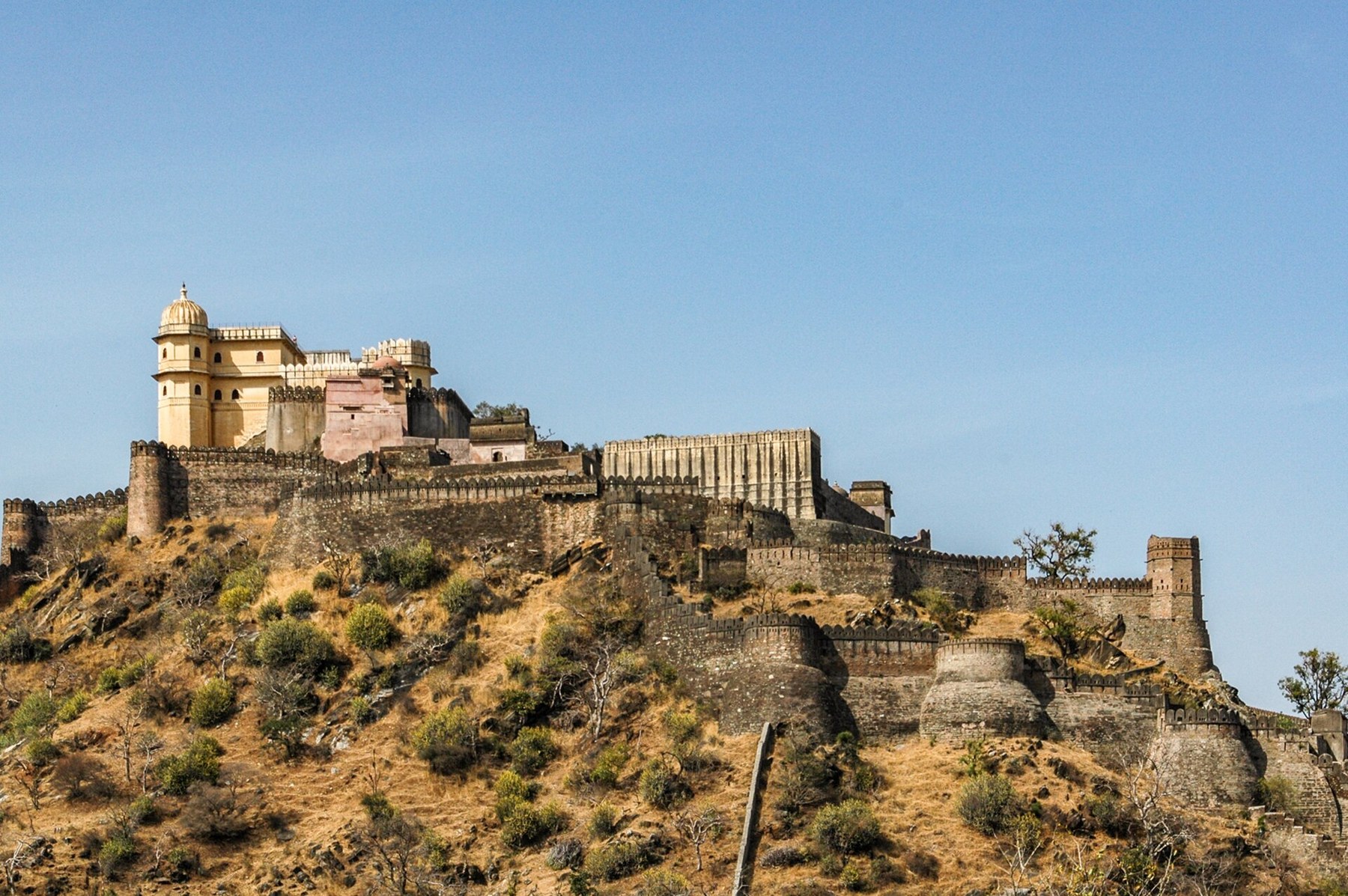 Kumbhalgarh Fort walls across the Aravalli hills